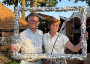 Lees meer over het artikel Feestje Merle (30) en Johan Stemerdink (60)